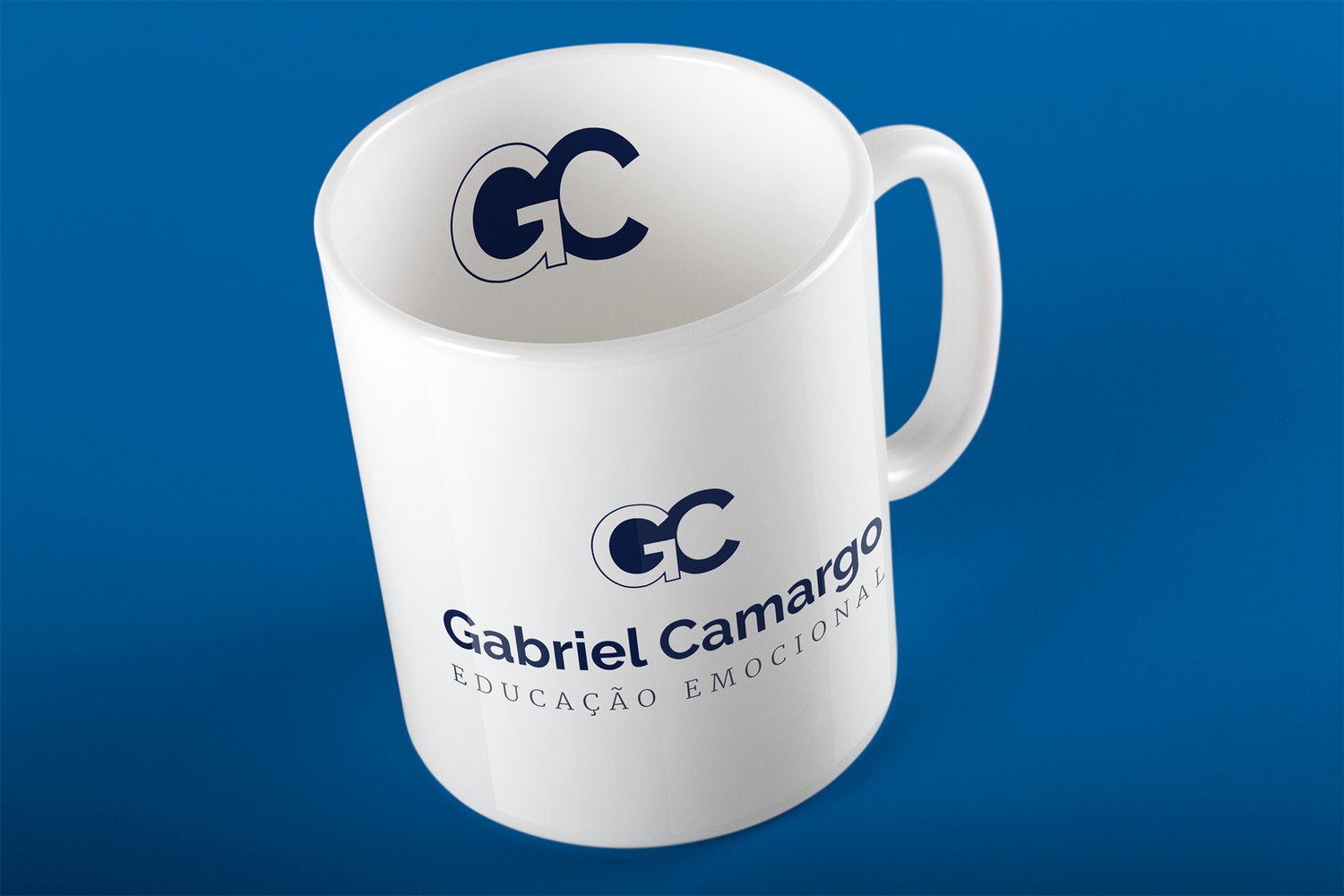 Caneca com o monograma GC